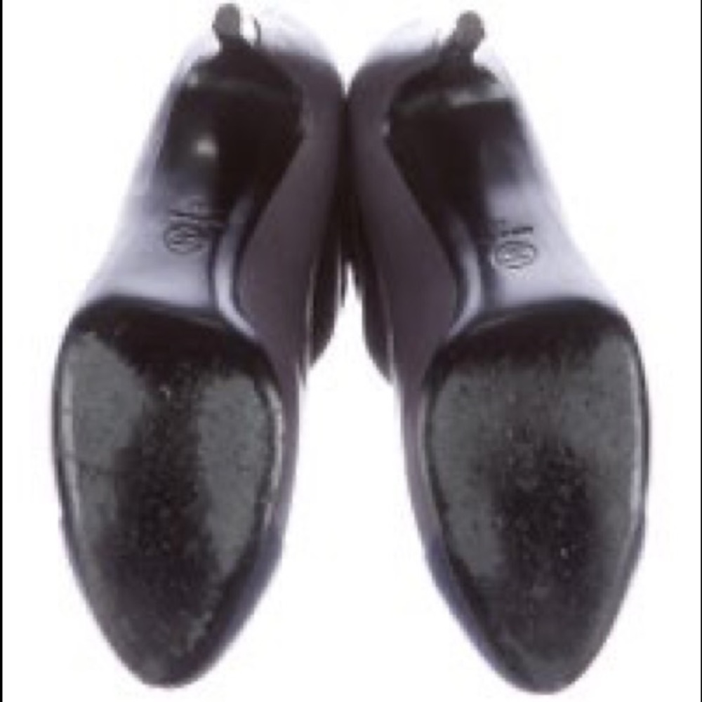 CHANEL Cap-Toe CC Ankle Boots Size 11 / IT 42 - Picture 5 of 11